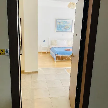 Michail Voda 38m2 Apartment *